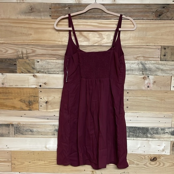Old Navy size Med Rich Maroon Adjustable Spaghetti Strap Mini Dress with Pockets - Picture 8 of 8